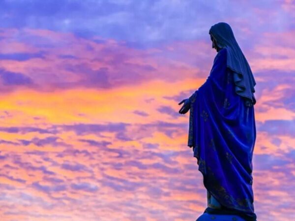 virgin-mary-statue-‘cries’-at-mexican-church-coast-to-coast